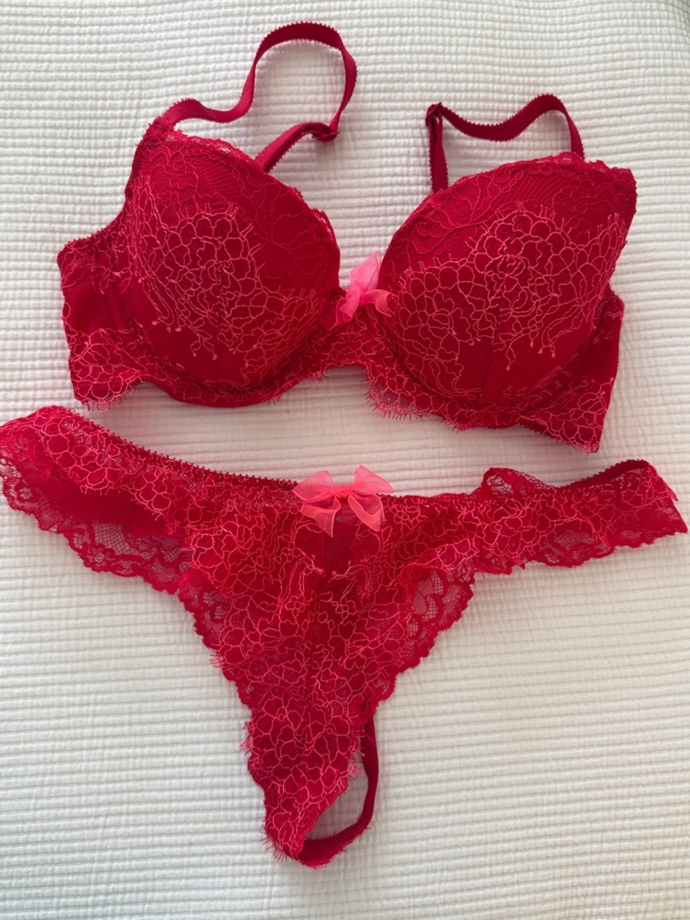Victoria's Secret Red Lace Push-Up Bra & Lace Thong Set